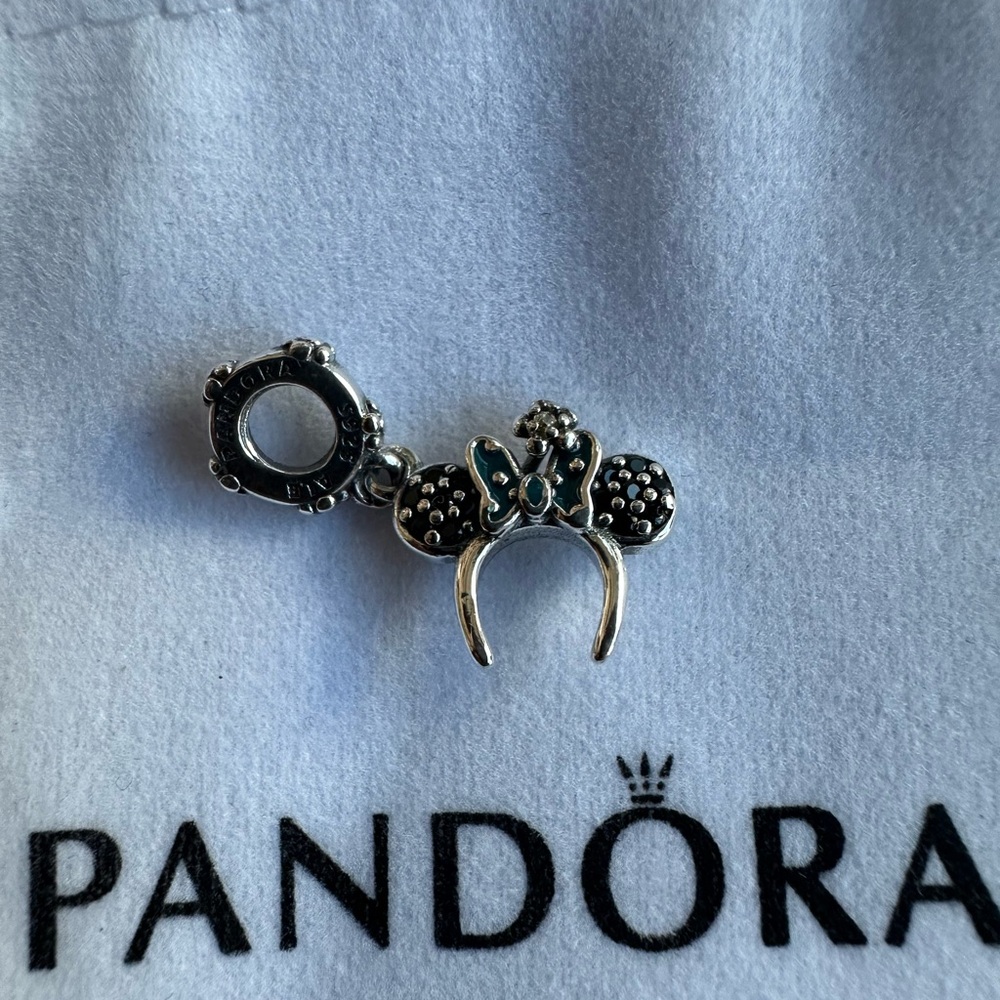 Disney x Pandora Minnie Mouse Ear Headband Dangle Charm